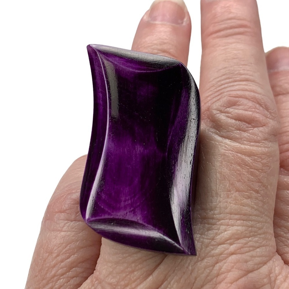 Gorgeous Deep Purple Ring Unique Shape Measurements in Photos Size 6.5